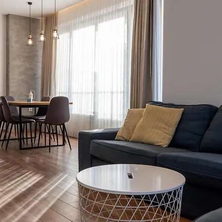 Spacious, Free Parking, 3min Beach, Flora Panorama * Burgas Stad