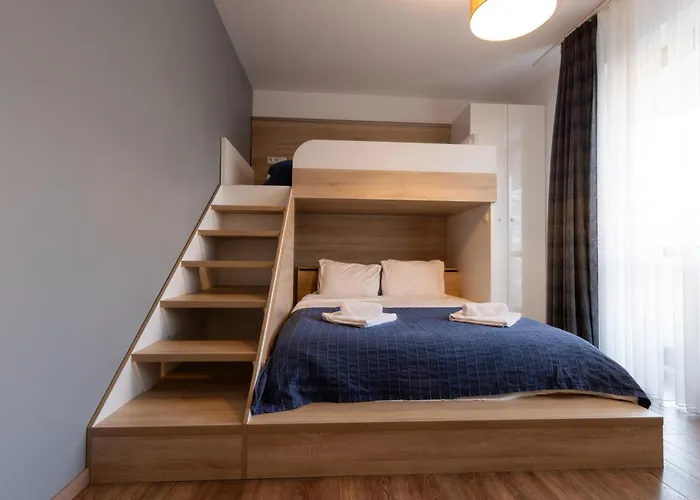 Spacious, Free Parking, 3min Beach, Flora Panorama *